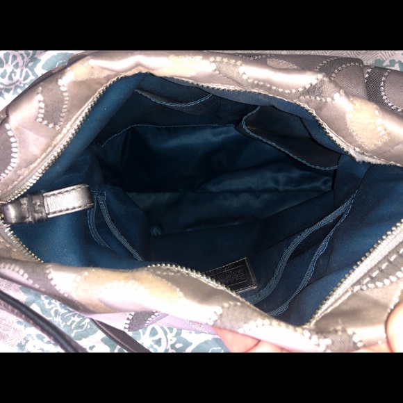 Coach Isabelle Madison Dotted Op Art GUC - Picture 8 of 8